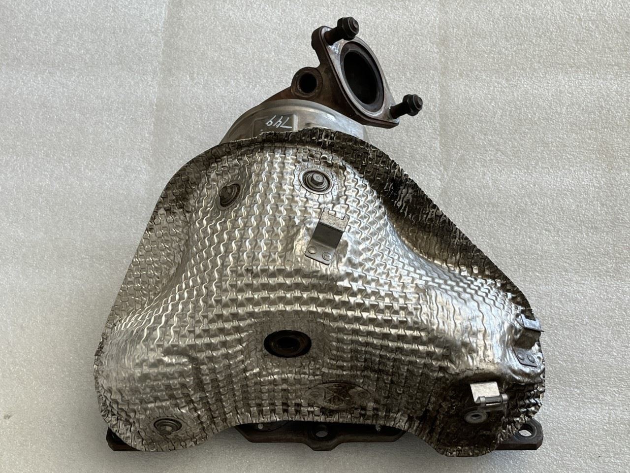 2011-2015 HYUNDAI SONATA HYBRID EXHAUST MANIFOLD 2.4L 285102G160