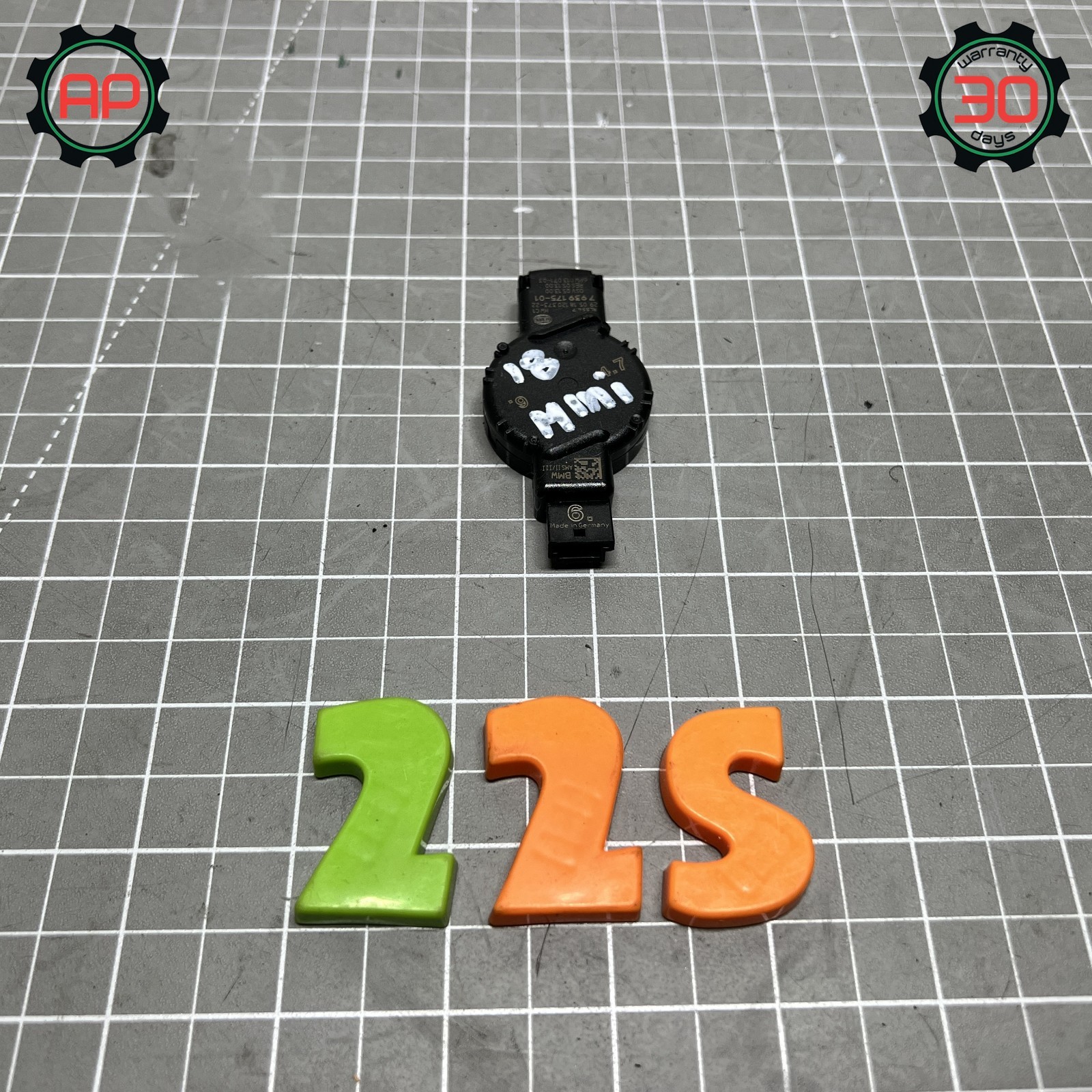 14-24 MINI COOPER FRONT WINDSHIELD RAIN SOLAR LIGHT SENSOR OEM 14-24 MINI COOPER FRONT WINDSHIELD RAIN SOLAR LIGHT SENSOR OEM