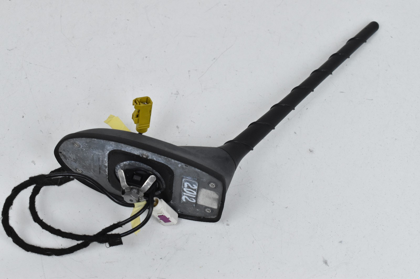 2014 - 2017 Fiat 500L Radio Antenna OEM