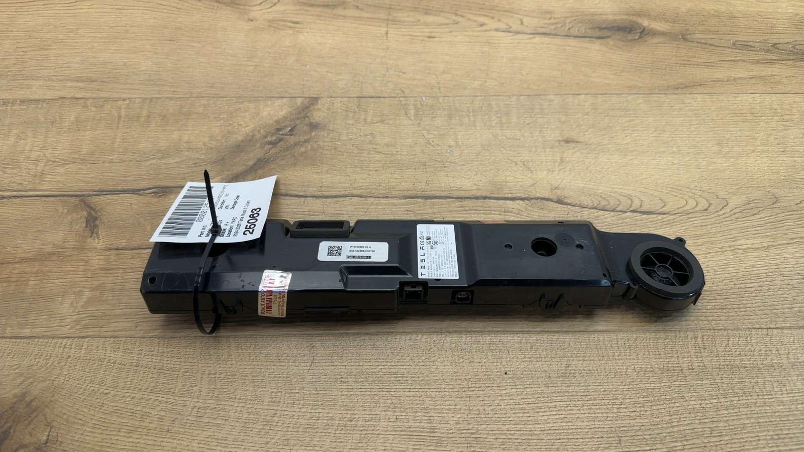 Miscellaneous Parts TESLA MODEL 3 24