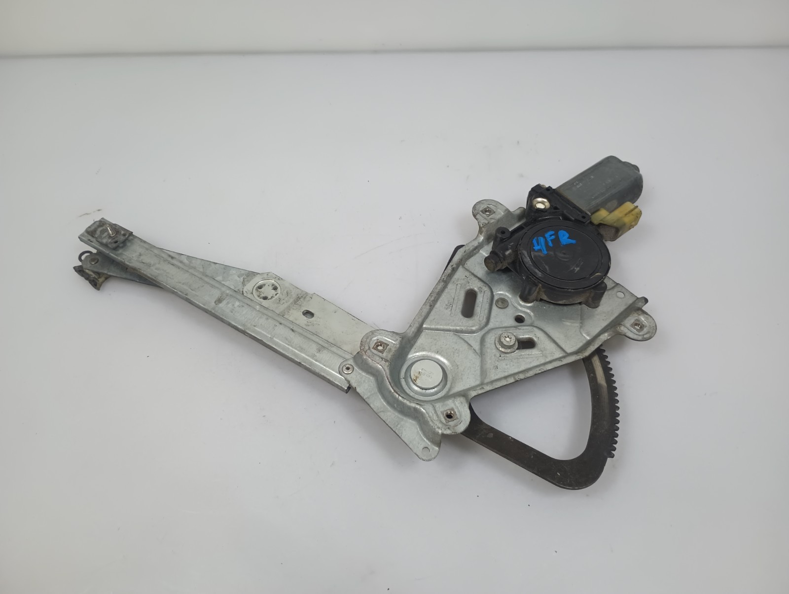 97-06 OEM Jaguar X100 XK8 XKR Passenger Door Window Regulator V91ABL3030 97-06 OEM Jaguar X100 XK8 XKR Passenger Door Window Regulator V91ABL3030