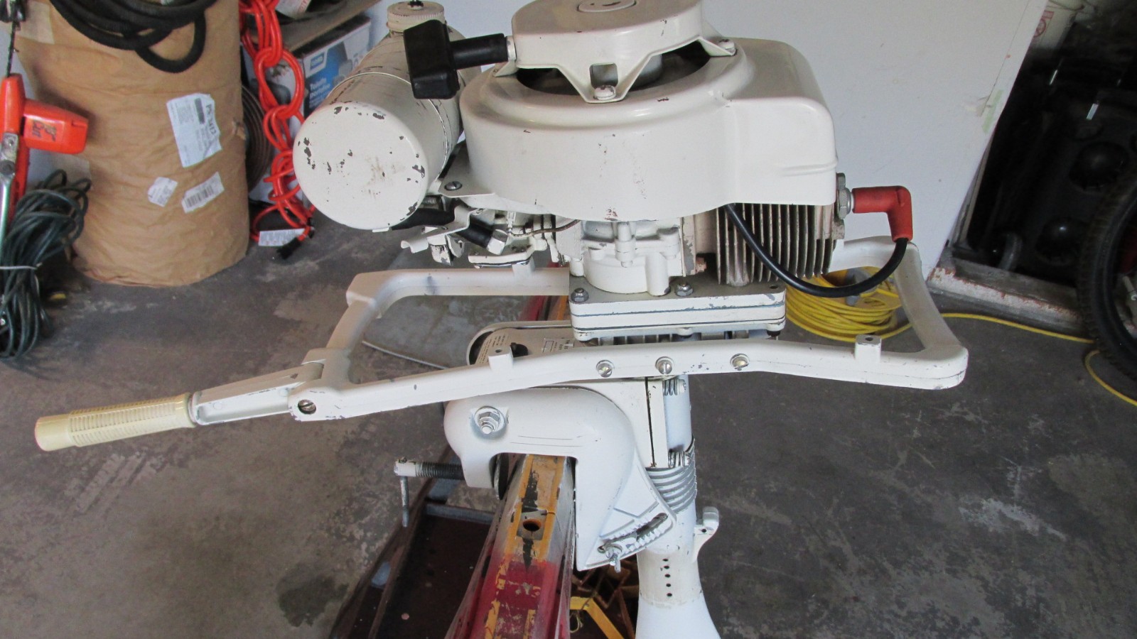 Eska 3.5 HP Outboard Motor Mid-60\'s Runs But May Need Service or Repair