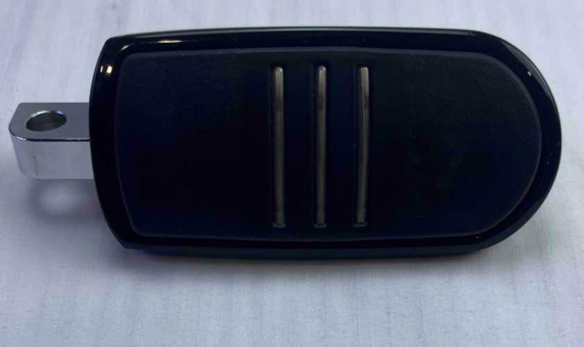 HARLEY DAVIDSON GENUINE STREAMLINER FOOTREST FOOT PEG BLACK 50501800