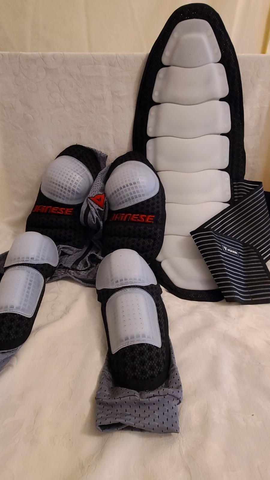 Dainese Pro-Armor Safety Padded Motocross/Motorcycle Jacket 2.0 + Back Protector Dainese Pro-Armor Safety Padded Motocross/Motorcycle Jacket 2.0 + Back Protector