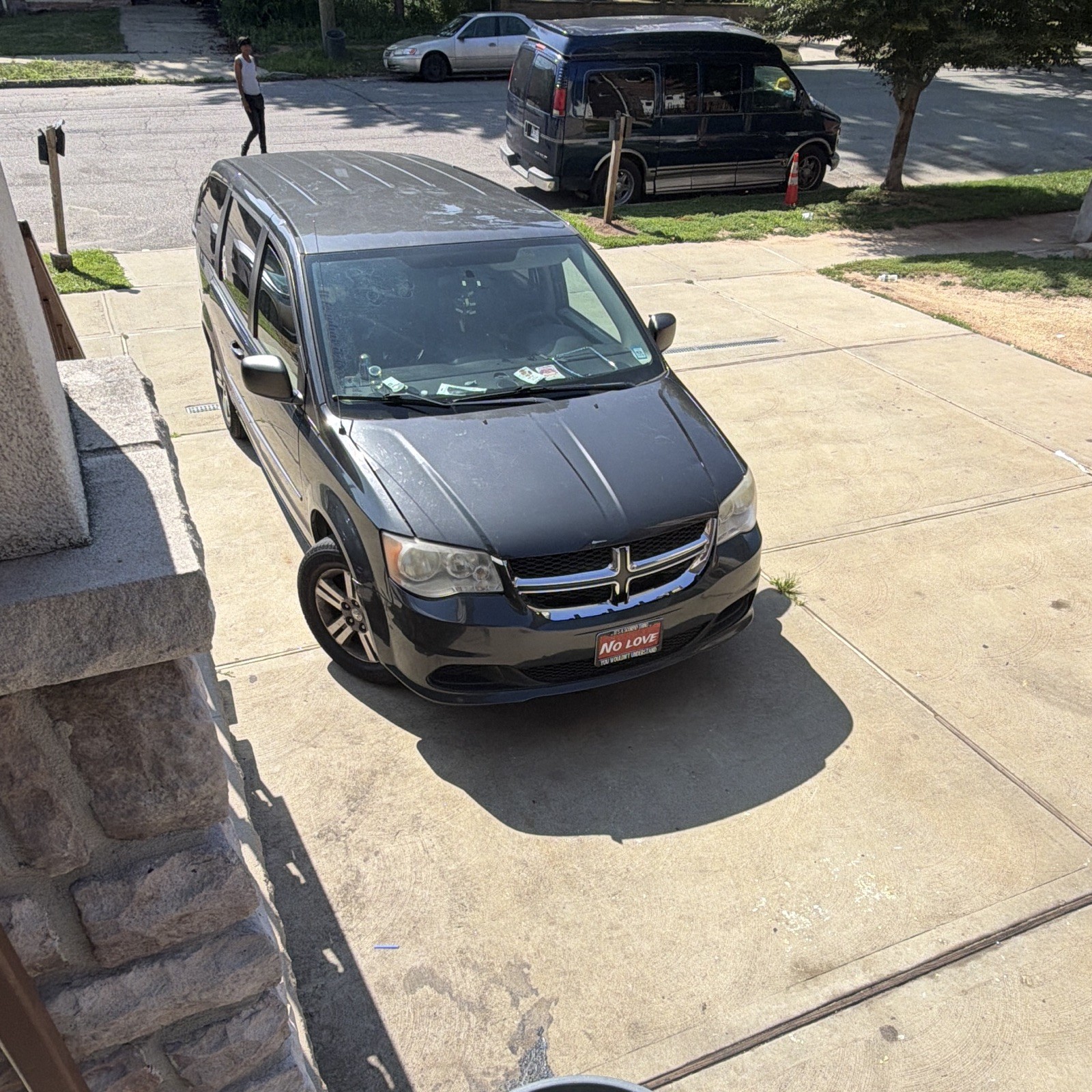 2012 Dodge Caravan Great Under Hood  Minor Issues Buttons Every Thing Works Ac
