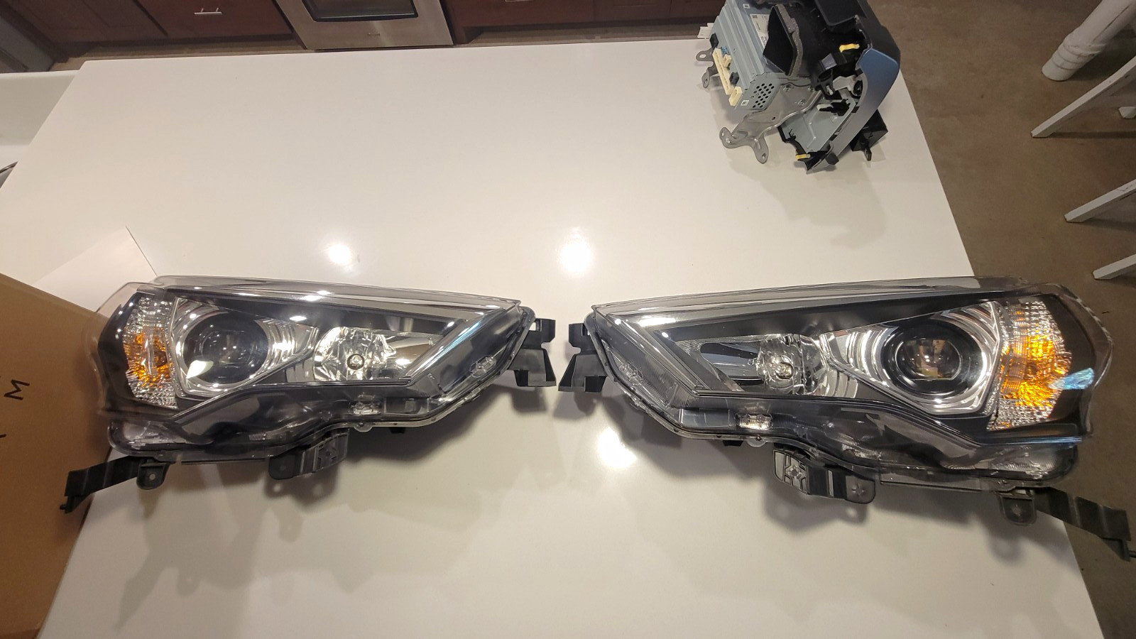 2021-2024 Toyota 4runner OEM Projector Headlights
