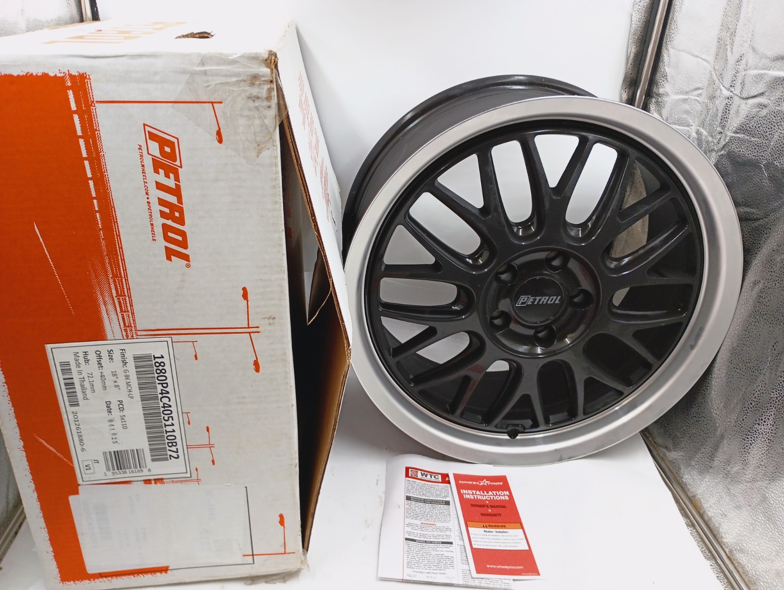 PETROL 18X8 5X110 40MM GLOSS BLACK W/MACHINED CUT LIP WHEEL 1880P4C405110B72