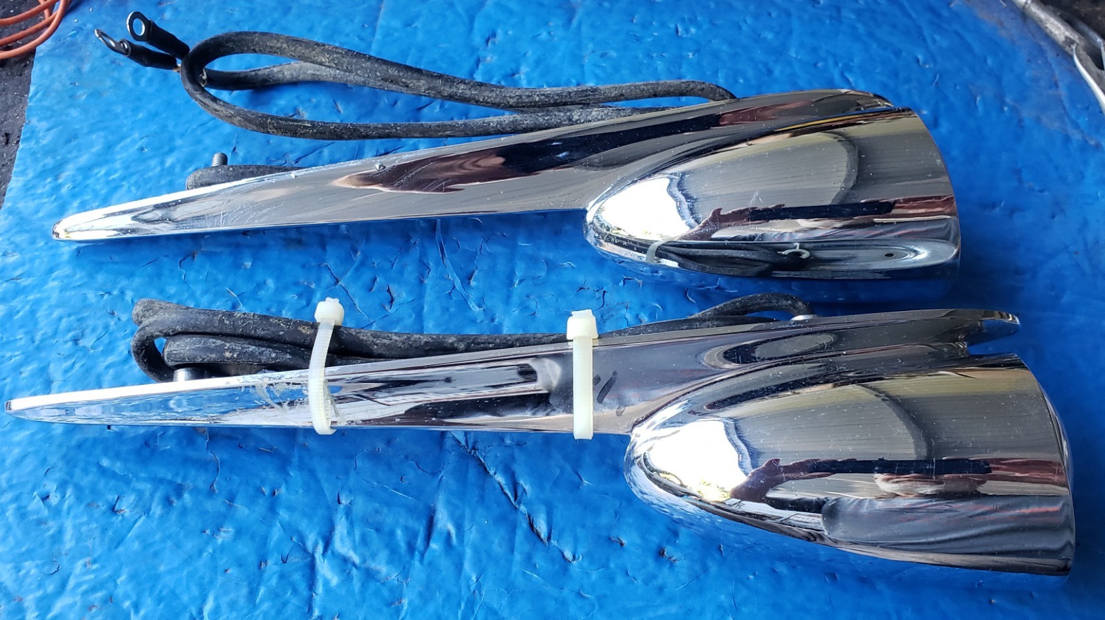 1956-1957 Studebaker Hawk  Front Fender park/Lights  Turn Signal OEM 1312864 nos