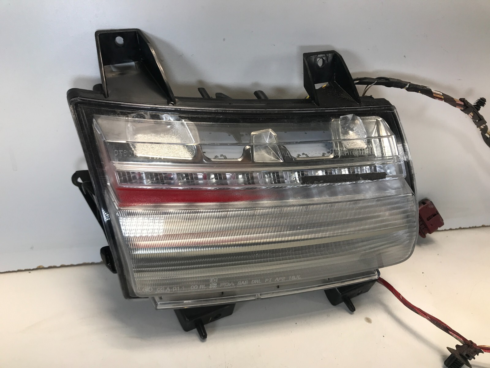 2018 2019 2020 Jeep Wrangler LED Right Passenger Side OEM Turn Signal 18-20