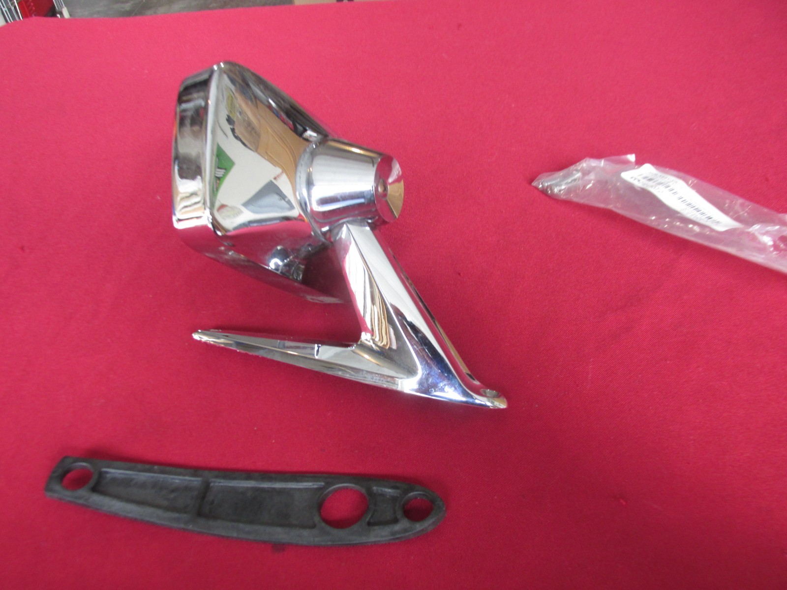 NORS 1967 1968 Ford RH Mirror  Mustang Fairlane Galaxie NOS  Drake C7AZ 17696