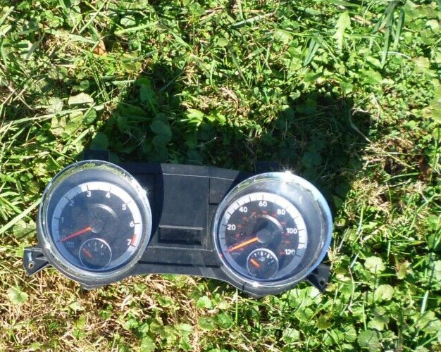 Speedometer gauge cluster off of a 2013 dodge grand caravan Speedometer gauge cluster off of a 2013 dodge grand caravan