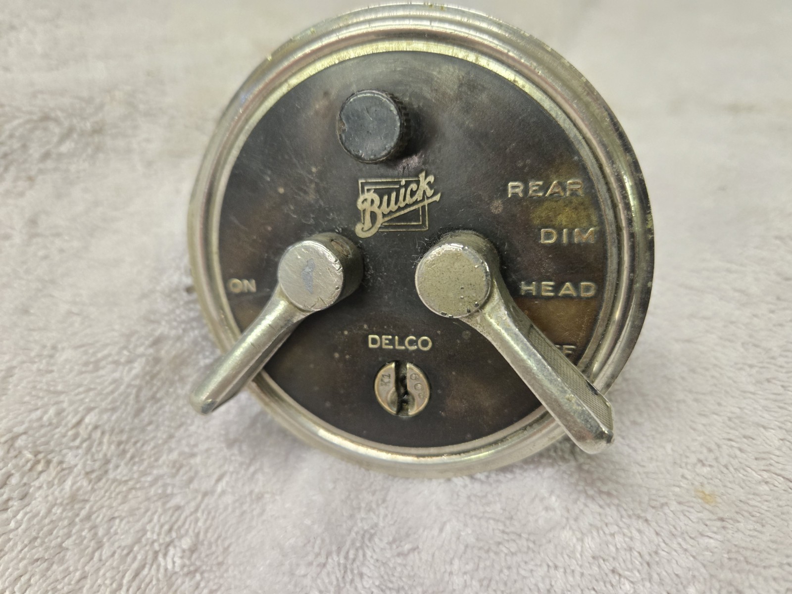 1923 1924 1925 1926 BUICK IGNITION SWITCH DELCO LIGHT SWITCH BUICK LIGHT SWITCH 