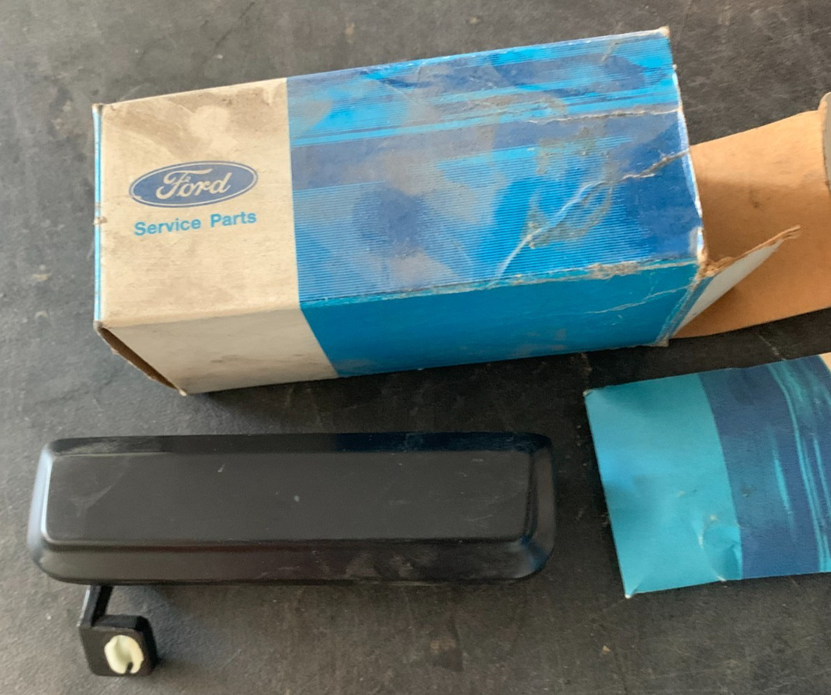 NOS OEM 1979-1993 Ford Mustang Left Black Door Handle 1983-1992 Ranger NOS OEM 1979-1993 Ford Mustang Left Black Door Handle 1983-1992 Ranger