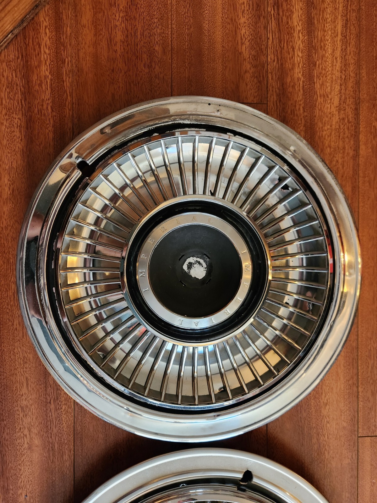 1967 - 1969 CHRYSLER IMPERIAL HUBCAPS 1967 - 1969 CHRYSLER IMPERIAL HUBCAPS
