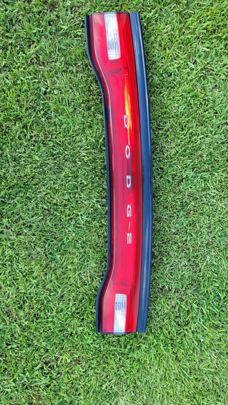 2011-2014 Dodge Charger Center Tail Light Lamp Led OEM