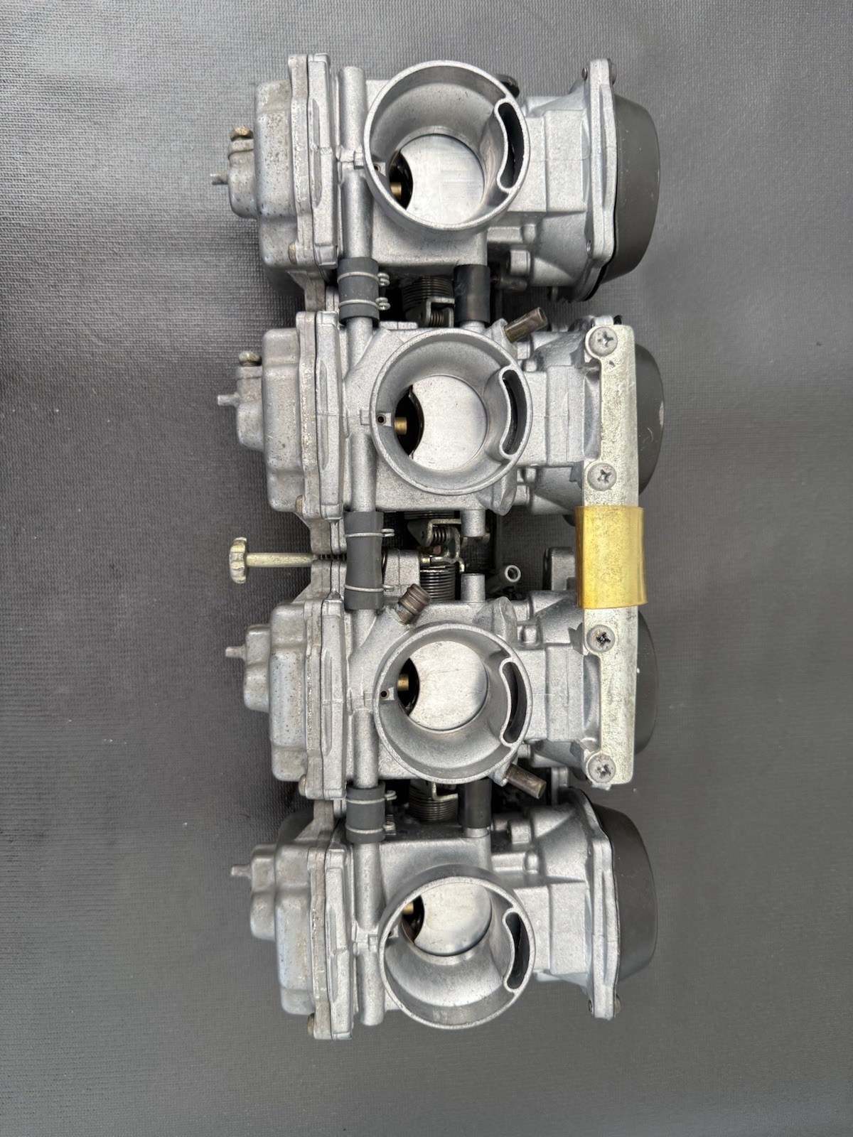 1986-1987 Suzuki GSX-R1100 Carburetor Set 1986-1987 Suzuki GSX-R1100 Carburetor Set