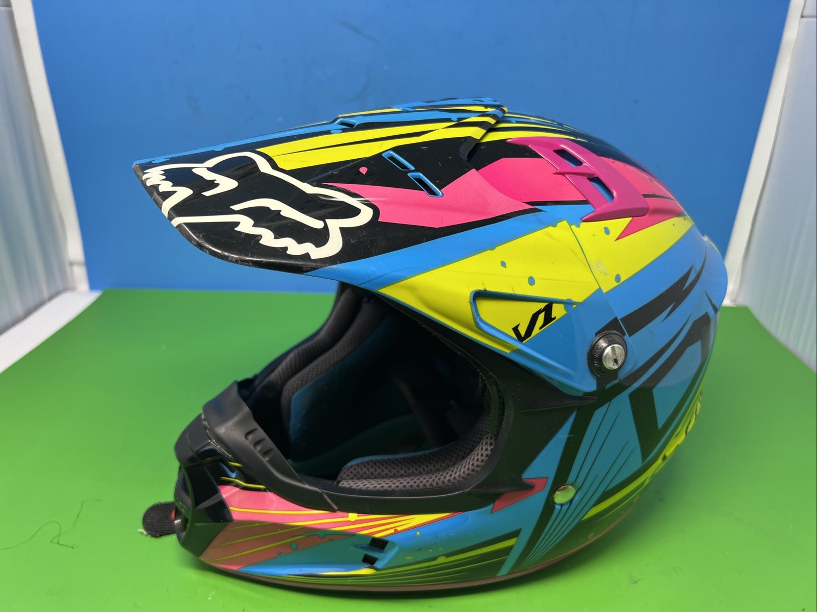 Fox Racing Youth V1 Medium (49-50 cm) Helmet Multi Color Undertow