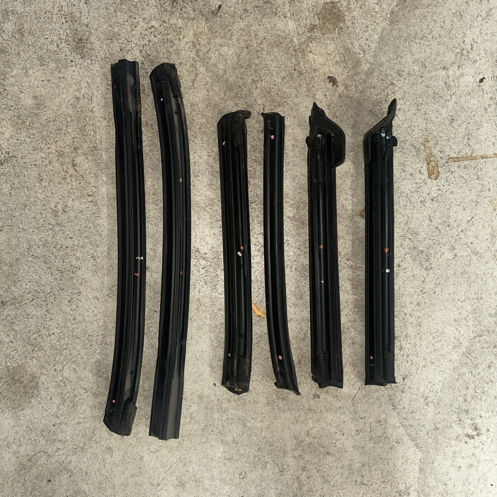 96-06 Chrysler Sebring Convertible Weatherstrip Seal Molding Set 6 Piece OEM