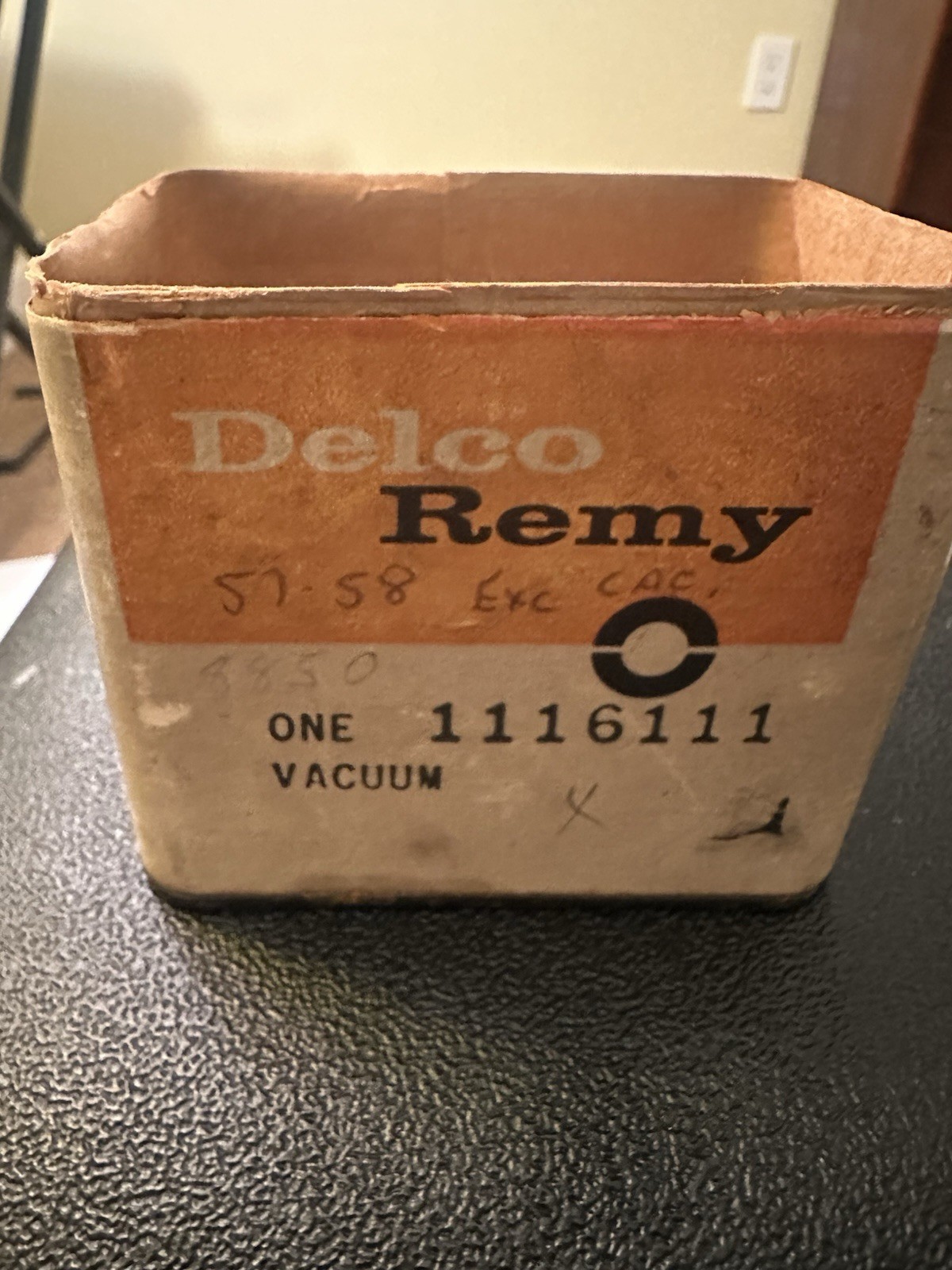 Nos 57 /58 gm Vacuum Advance Control Unit