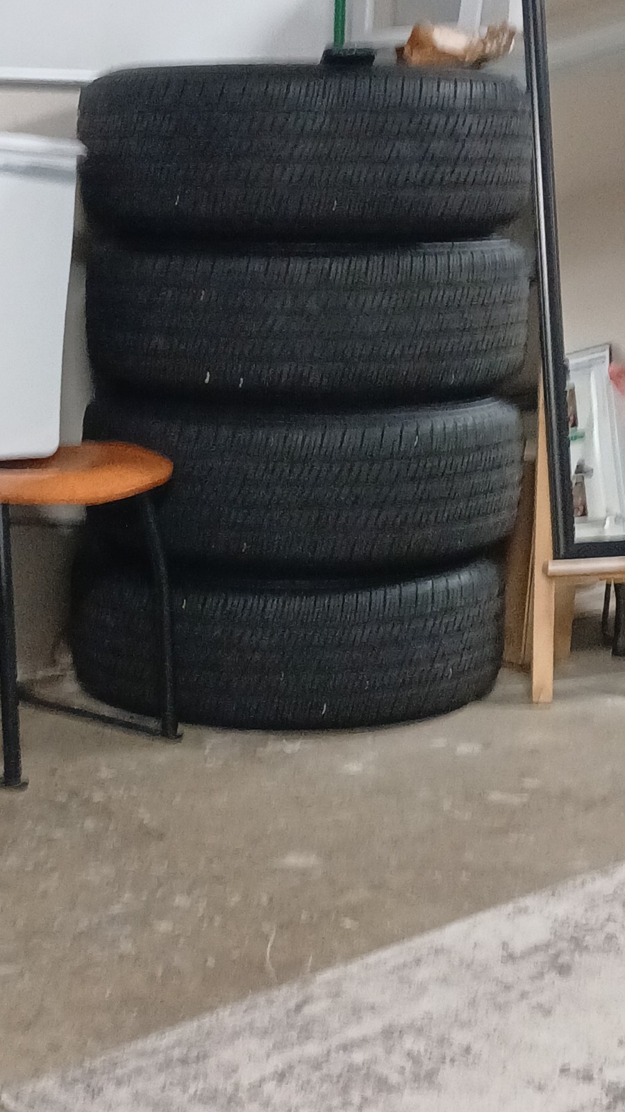 Bridgestone Tires. 300.00 I7\'
