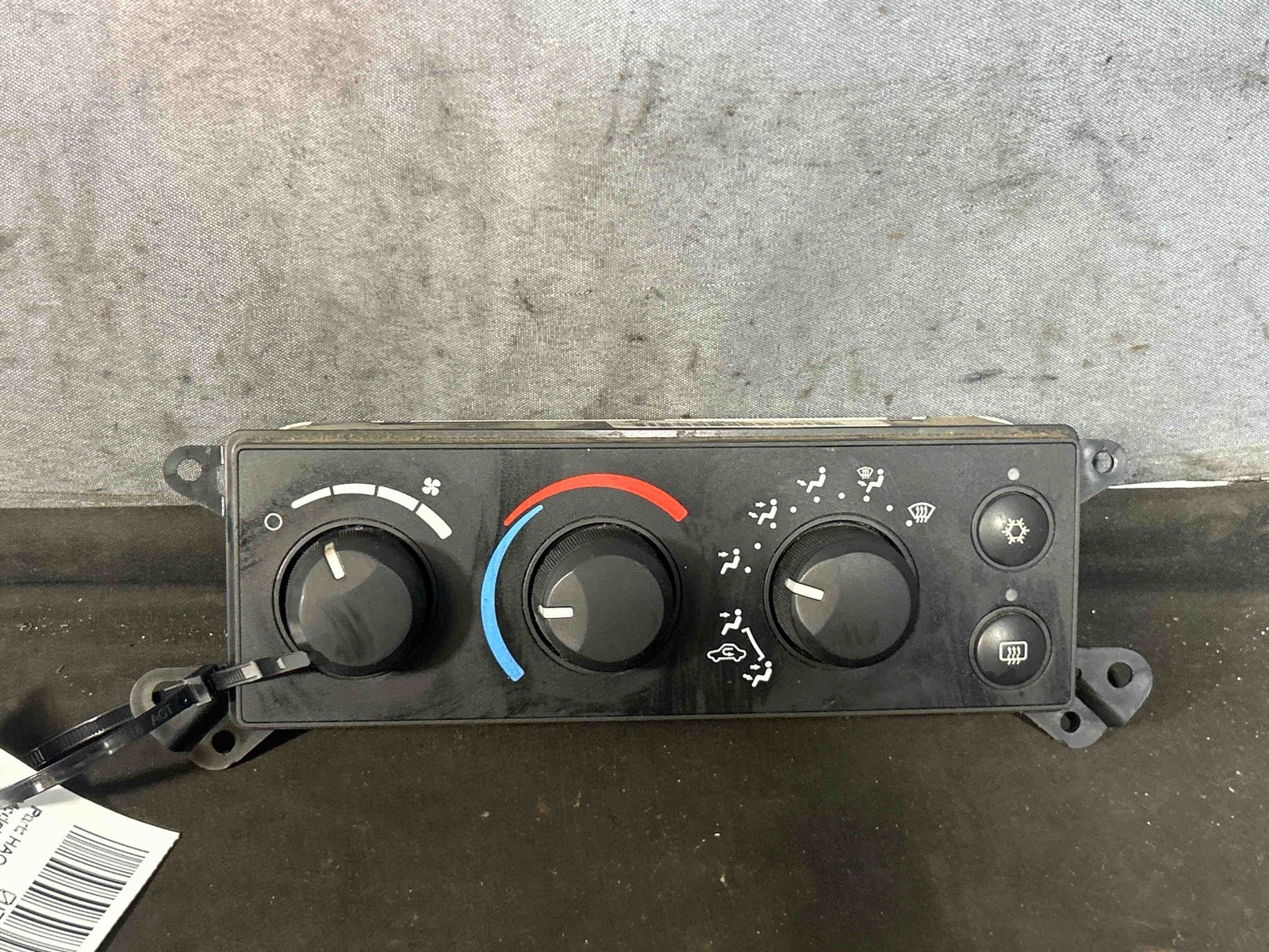 Fits 2006-2007 Dodge Pickup 1500 Heater A/c Control OEM:55056755AB
