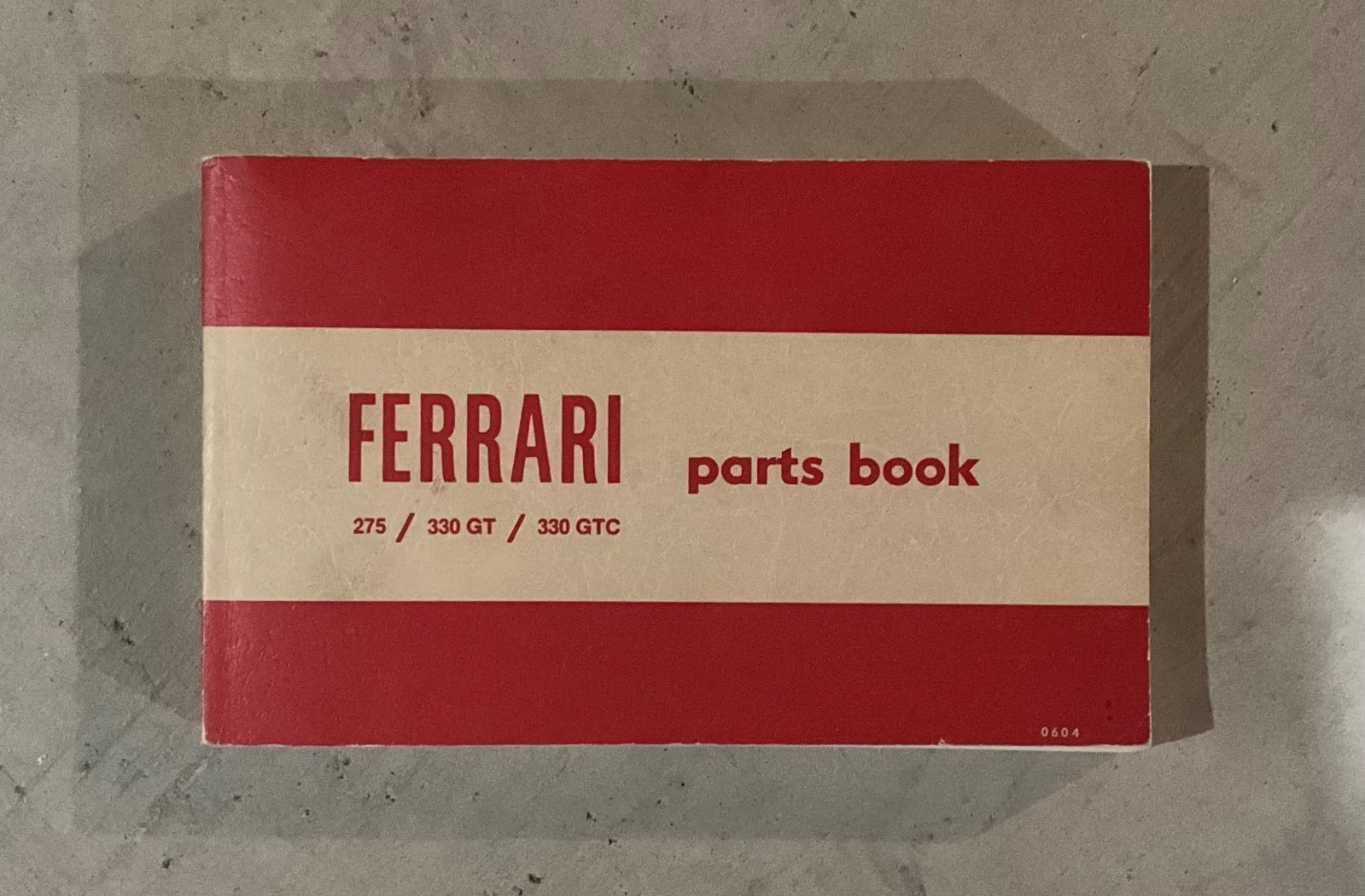 Ferrari Parts Book 275/ 330GT/ 330 GTC | CARBOOKS INC | Red Cover