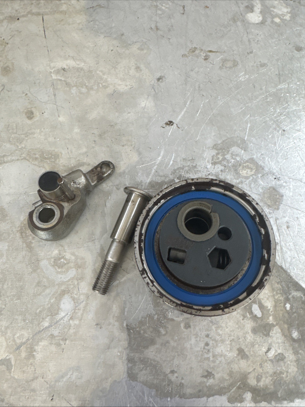 OEM YAMAHA TENSIONER PN # 6CB-11590-02-00 (B-154)