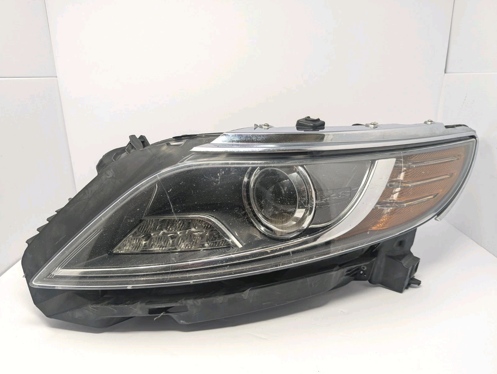 2013-2016 Lincoln Mks Left Driver Lh Side Xenon HID Headlight OEM 2013-2016 Lincoln Mks Left Driver Lh Side Xenon HID Headlight OEM