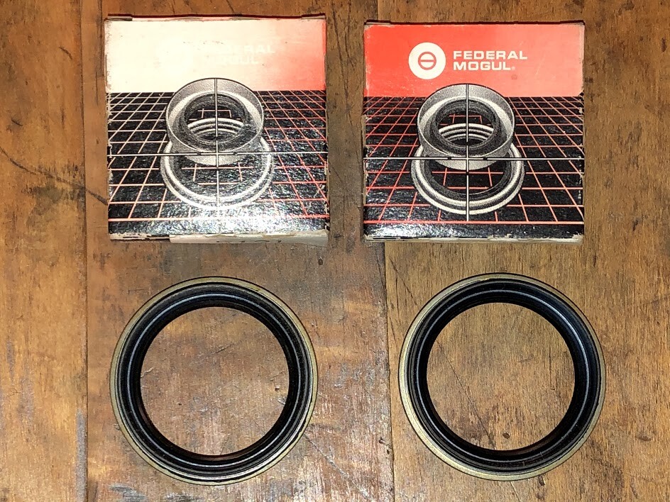New 1973-1989 Chrysler 1973-1979 Dodge 1973-1989 Plymouth Front Wheel Oil Seals 