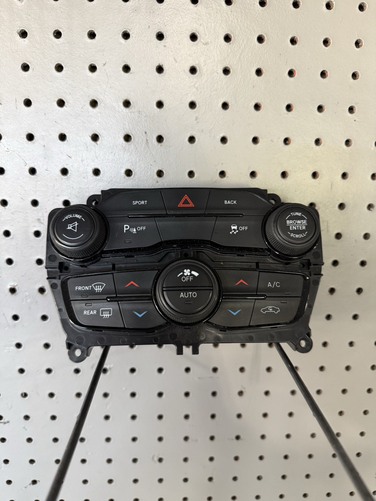 15-17 Dodge Challenger Ac Heater Climate Control 5pg682xgae|68293606ac K59UV