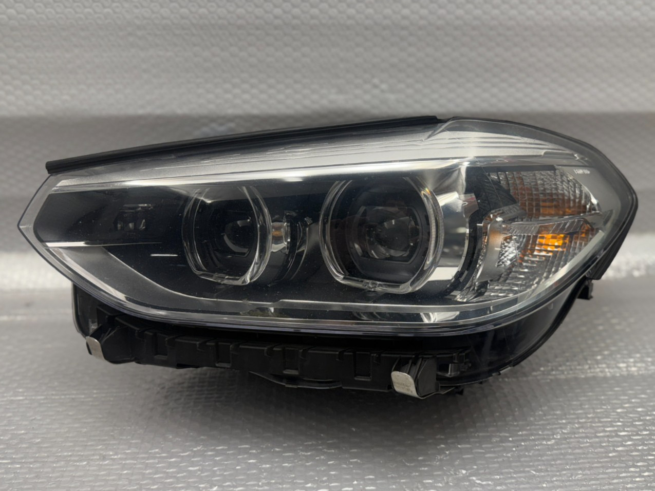 COMPLETE 2018-2021 BMW X3 X4 G01 G02 LEFT DRIVER HEADLIGHT NON-ADAPTIVE LED OEM COMPLETE 2018-2021 BMW X3 X4 G01 G02 LEFT DRIVER HEADLIGHT NON-ADAPTIVE LED OEM