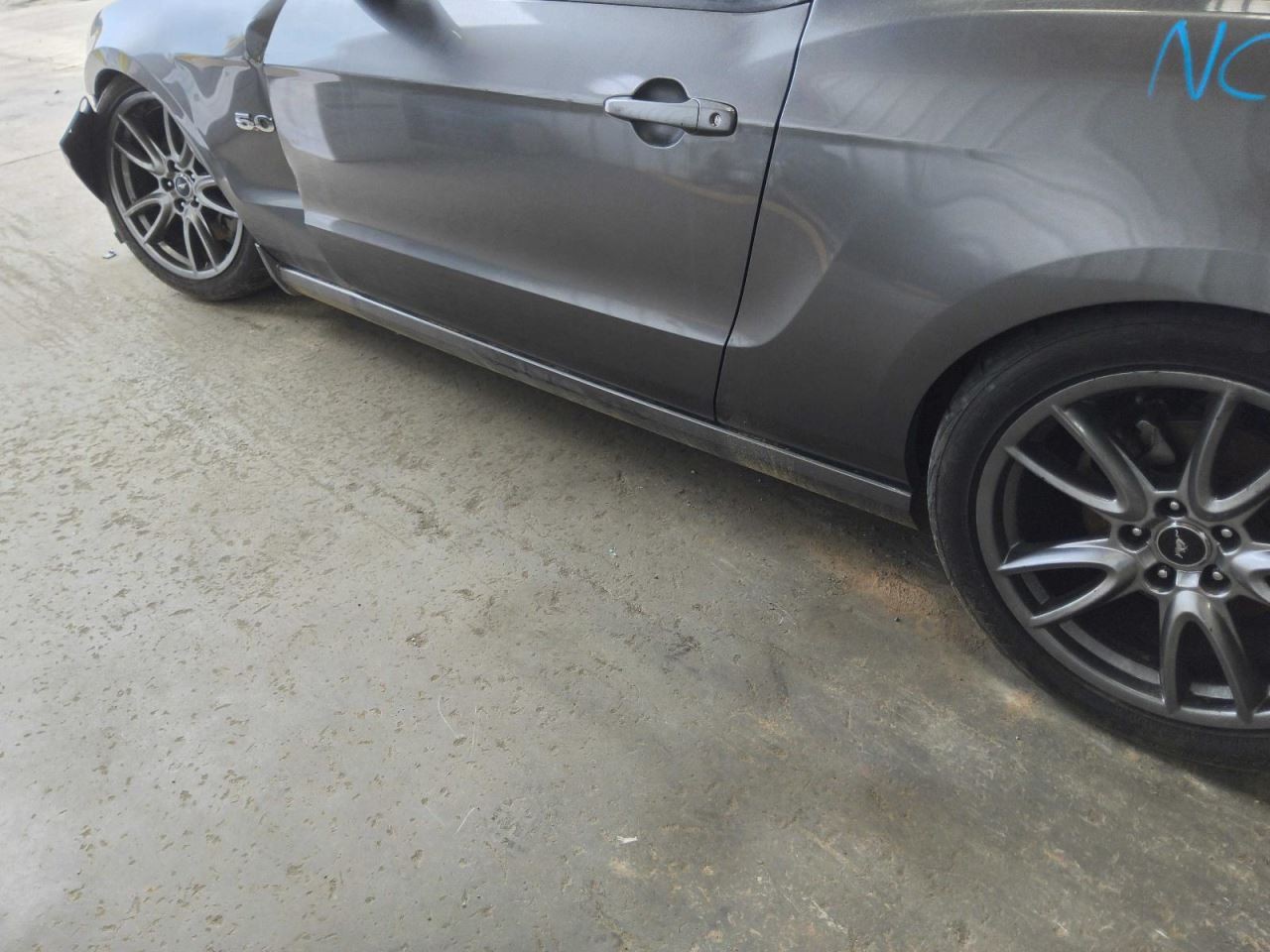MUSTANG   2014 Rocker Panel Moulding 821140
