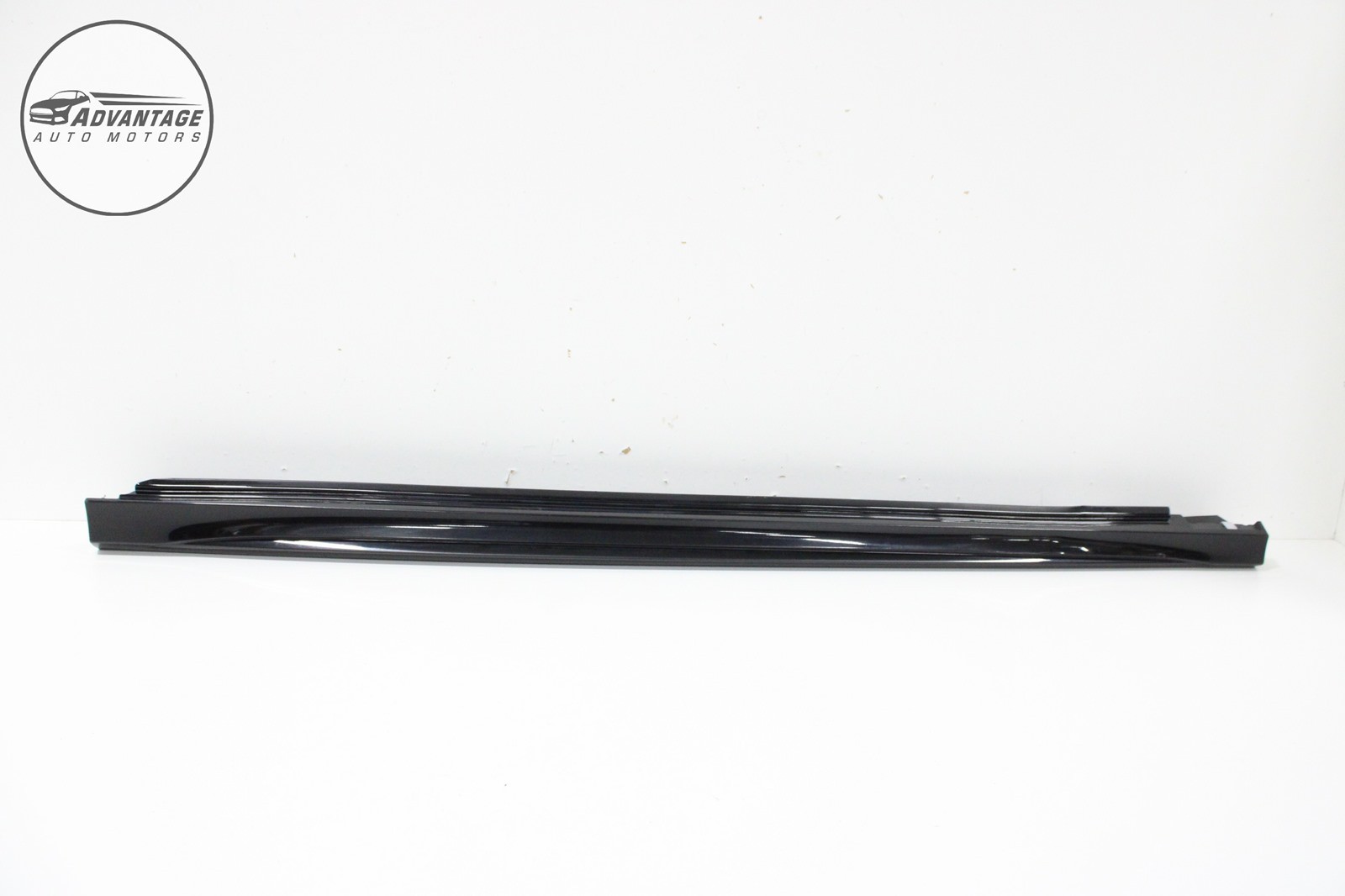 2020-2026 MERCEDES-BENZ CLA250 RIGHT SIDE LOWER SKIRT ROCKER PANEL MOLDING OEM