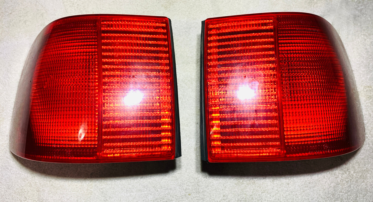 1994-1997 Audi Cabriolet OEM LH RH Rear Corner Outer Tail Light Set Hella German