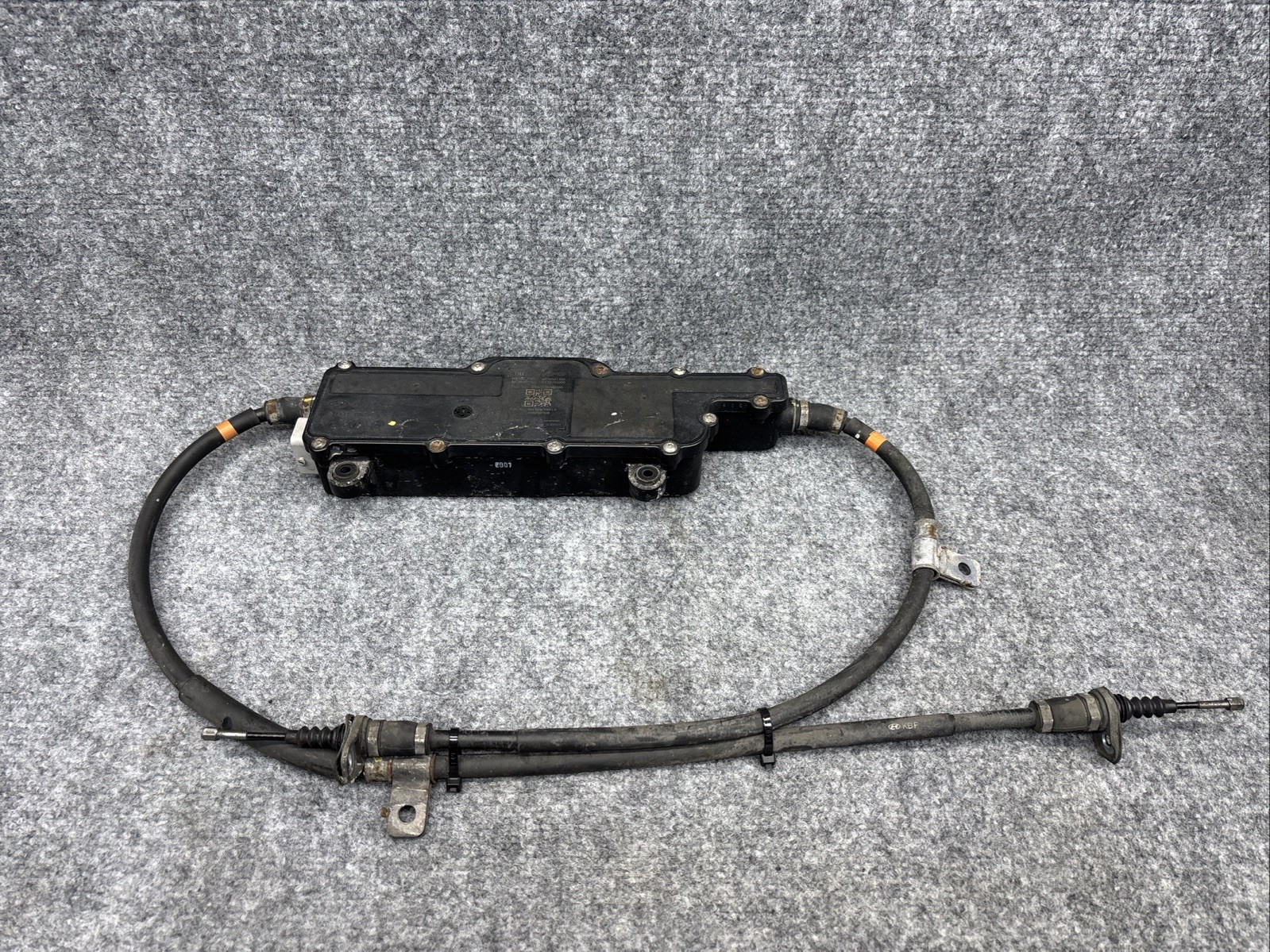 15-16 Hyundai Genesis Emergency Electronic Parking Brake Actuator 59700B1500 Oem