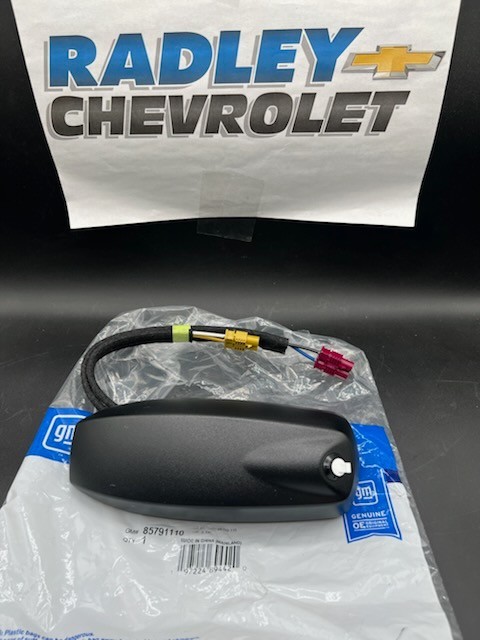 NEW RADLEY CHEVROLET OEM GM EXTERIOR SHARK FIN ANTENNA MODULE OEM 85791110