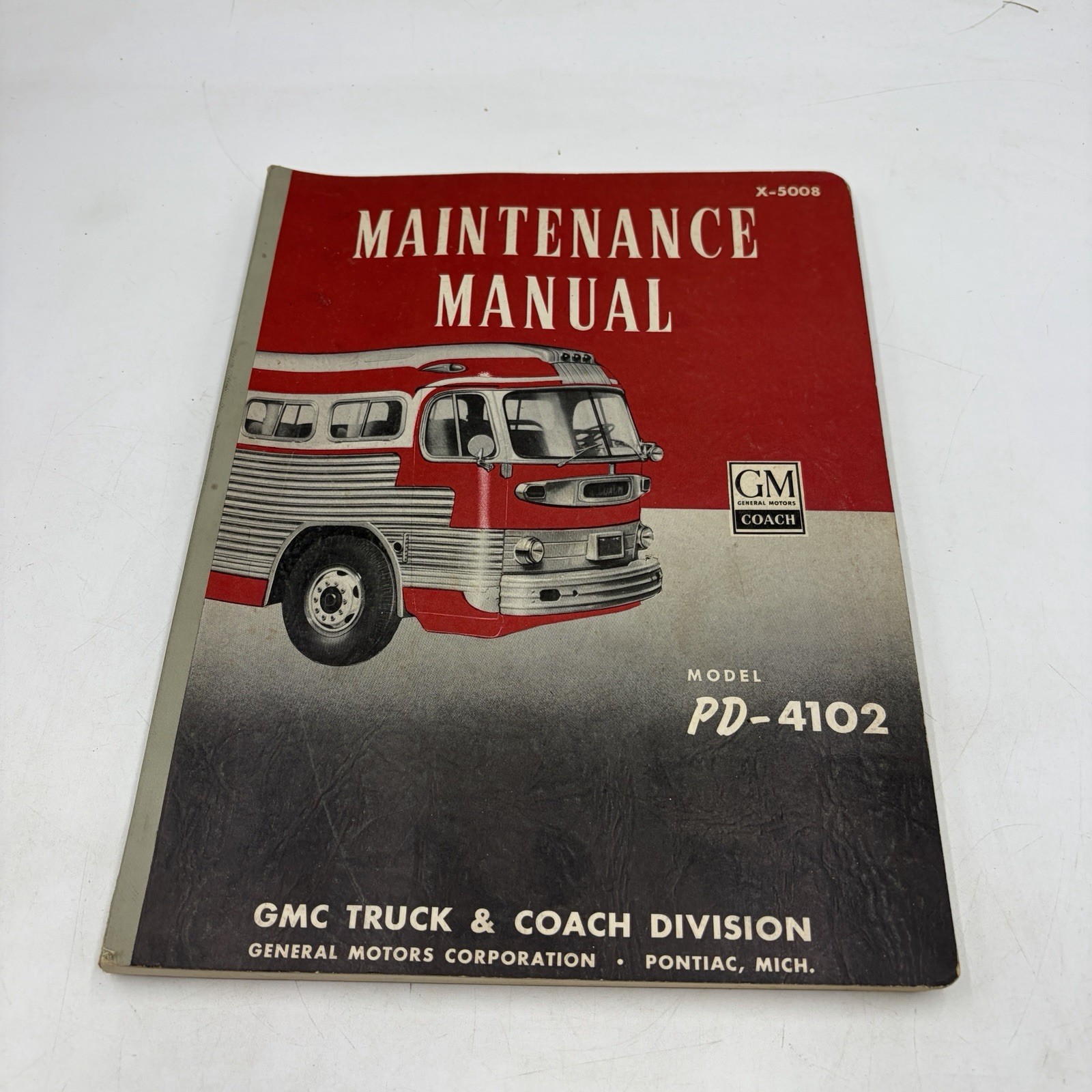 1950 GMC PD-4102 Bus Coach Maintenance Manual X-5008 Original GM Rare 1950 GMC PD-4102 Bus Coach Maintenance Manual X-5008 Original GM Rare