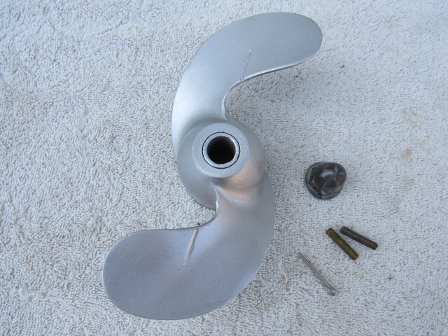Evinrude antique outboard motor propeller 1939-41 Sportsman Ace 2hp  # 102229