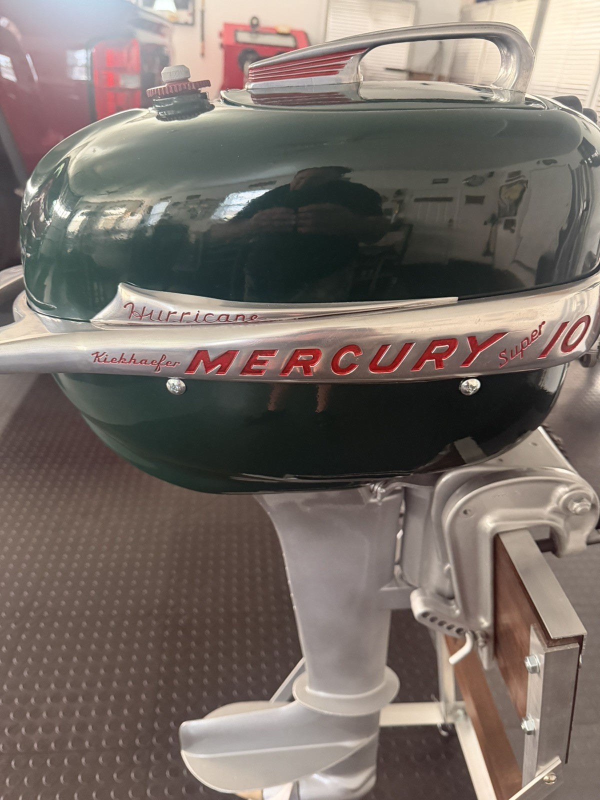1951 Mercury Super 10 Hurricane Outboard - Beautiful Cosmetic Resto  Non-Running