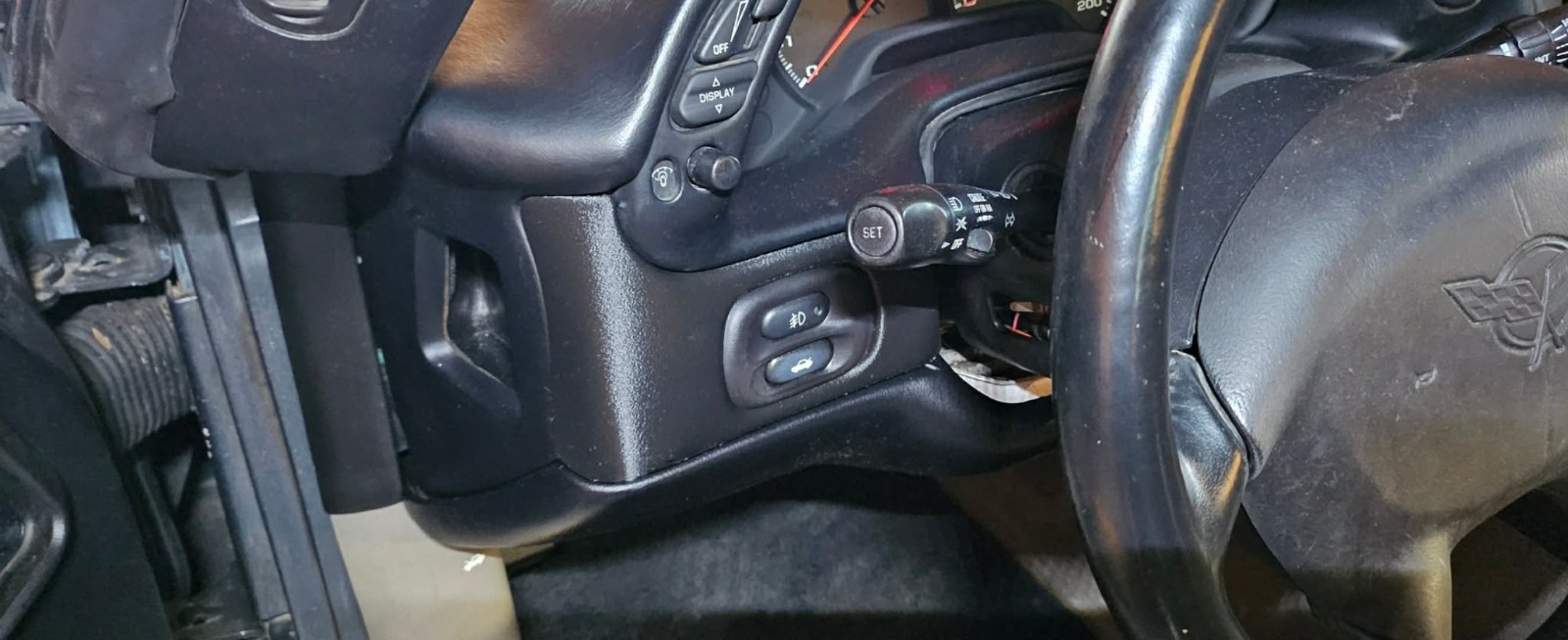 1997-2004 Corvette Trunk/Fog Light Switch Bezel 1997-2004 Corvette Trunk/Fog Light Switch Bezel