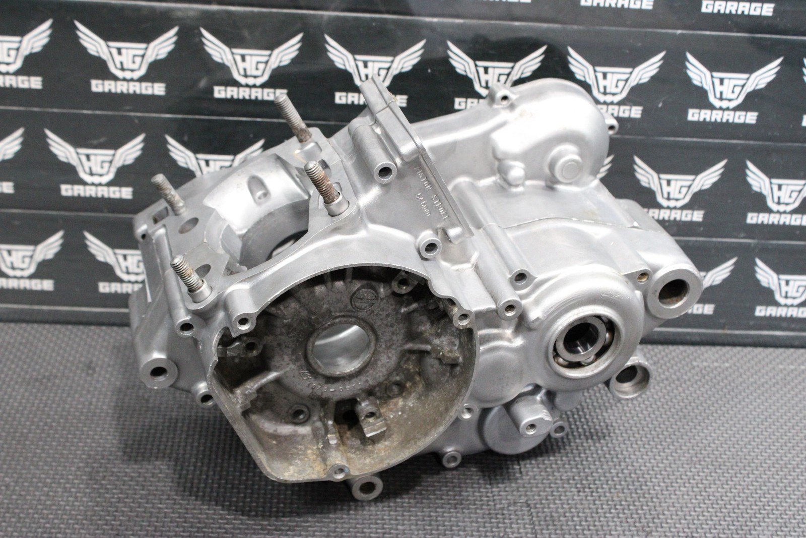 1993 92-95 SUZUKI RM125 OEM LEFT RIGHT ENGINE MOTOR CRANKCASE CRANK CASES BLOCK