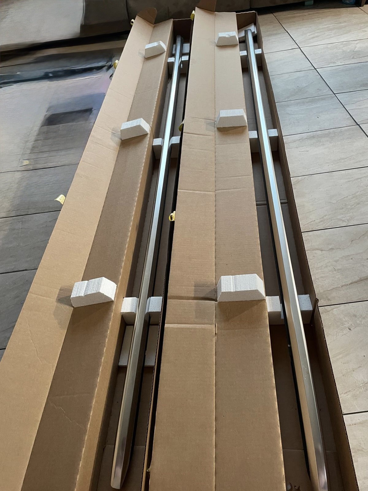 2021-2023 CHEVY SUBURBAN LEFT AND RIGHT SIDE UPPER ROOF LUGGAGE RAIL RACK OEM
