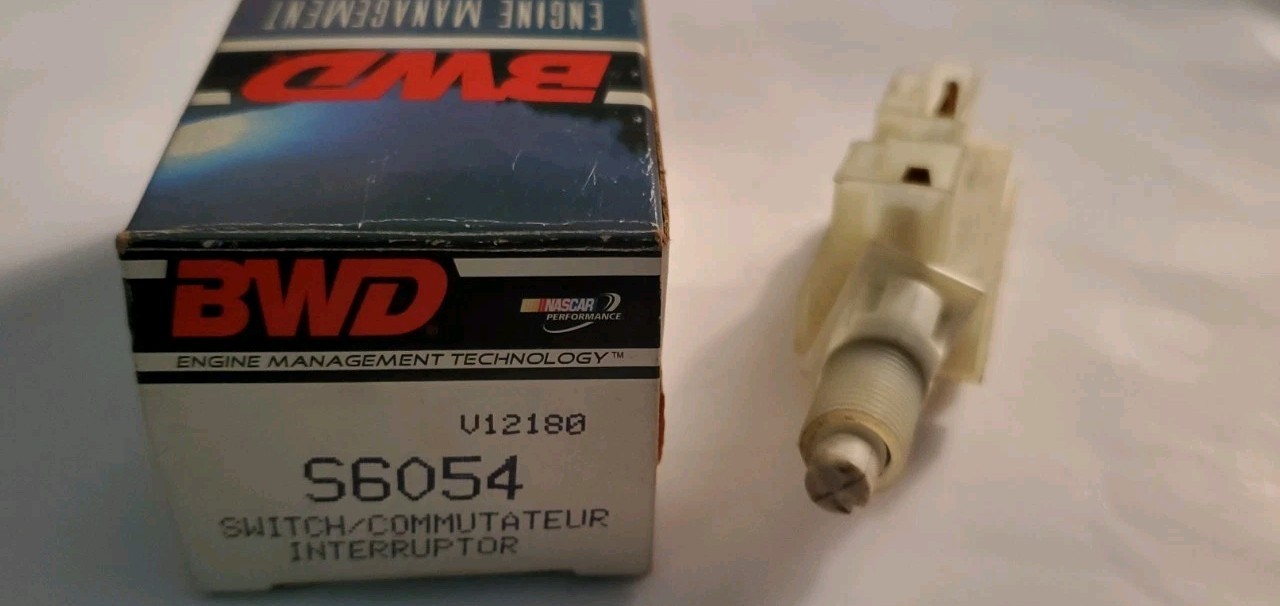 NOS BWD S6054 Brake Light Switch In Original Box GM Buick Chevy