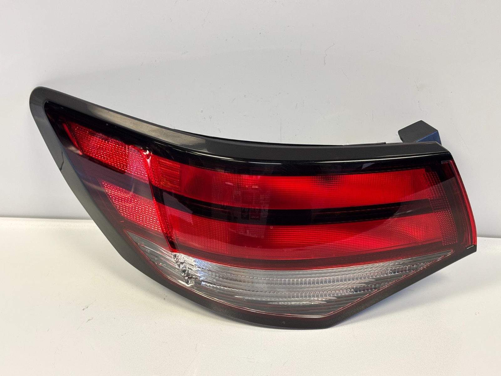 2020-2025 Nissan Sentra Driver Side Left Outer Tail Light Lamp 26555-6LB0A 2020-2025 Nissan Sentra Driver Side Left Outer Tail Light Lamp 26555-6LB0A