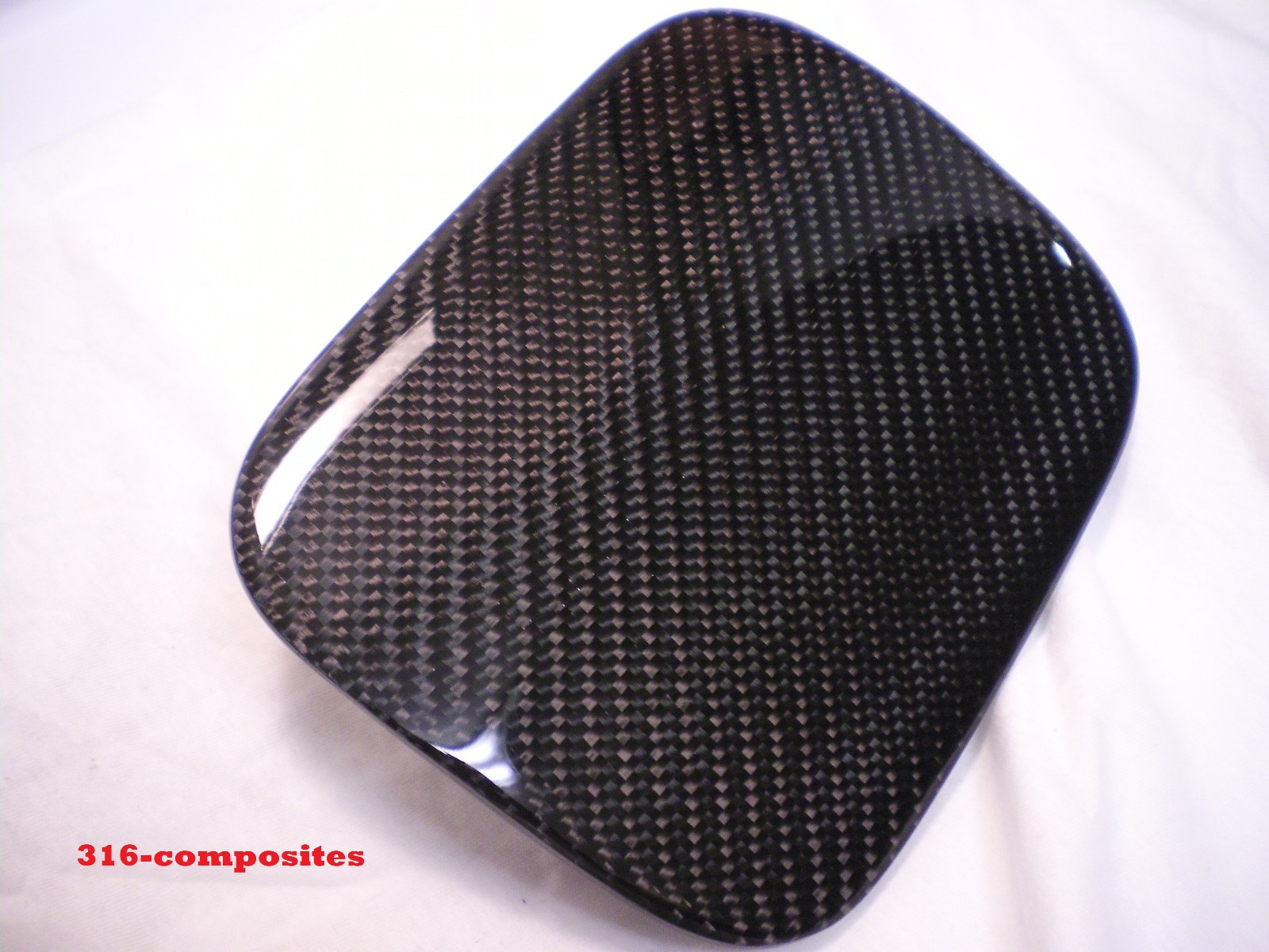 Carbon Fiber Fuel Door Gas Lid For 02-05 Audi A4 S4 Sedan B6 Carbon Fiber Fuel Door Gas Lid For 02-05 Audi A4 S4 Sedan B6