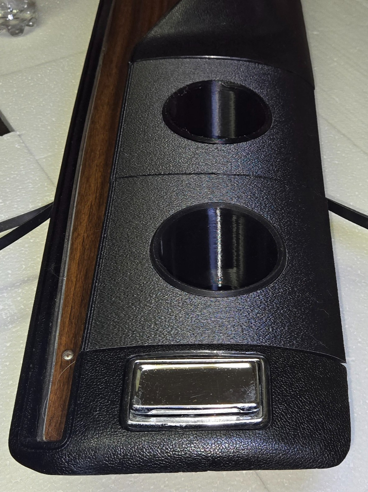 1970-74 Mopar E-body & 1971 up B-body console cup holder kit 