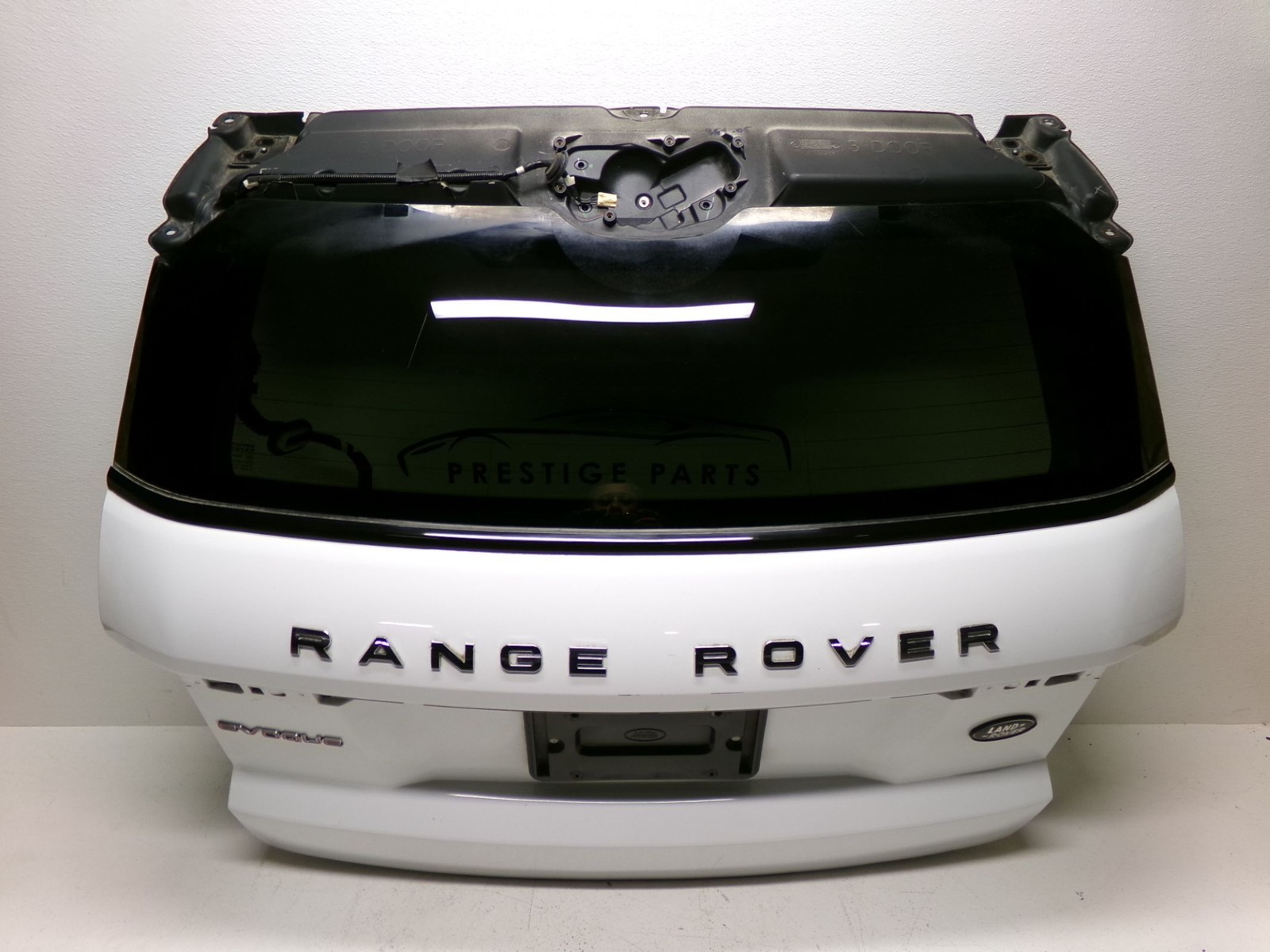 12-17 Range Rover Evoque L538 2DR Rear Hatch Liftgate Assembly Fuji White OEM
