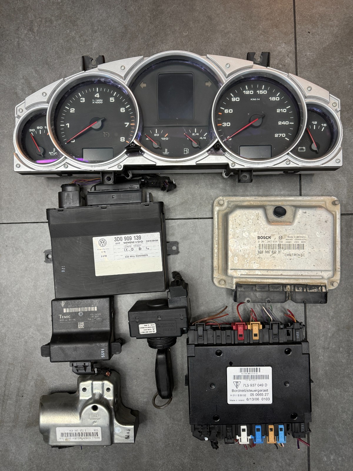 Porsche Cayenne 955 4.5 ECU KESSY BCM Cluster Gateway ELV Key Set 022906032BT