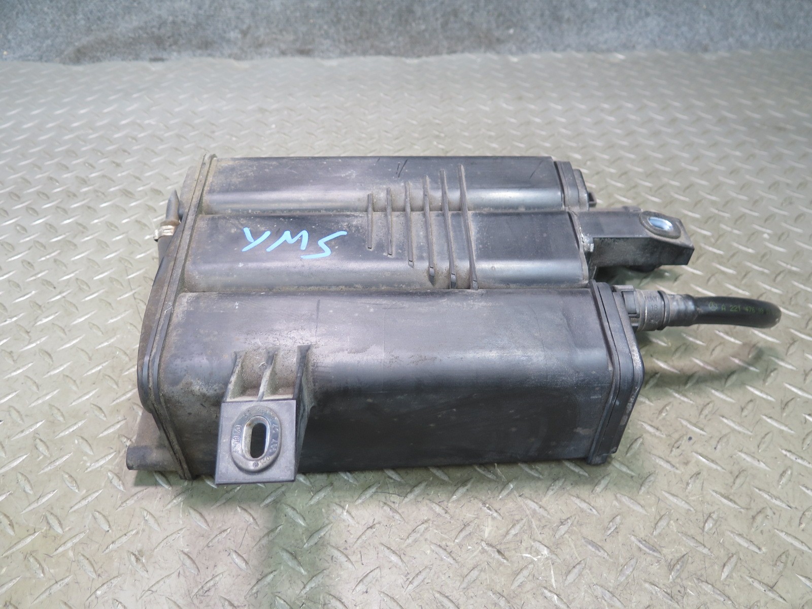 07-13 MERCEDES W221 S63 AMG FUEL EVAP VAPOR CHARCOAL CANISTER OEM
