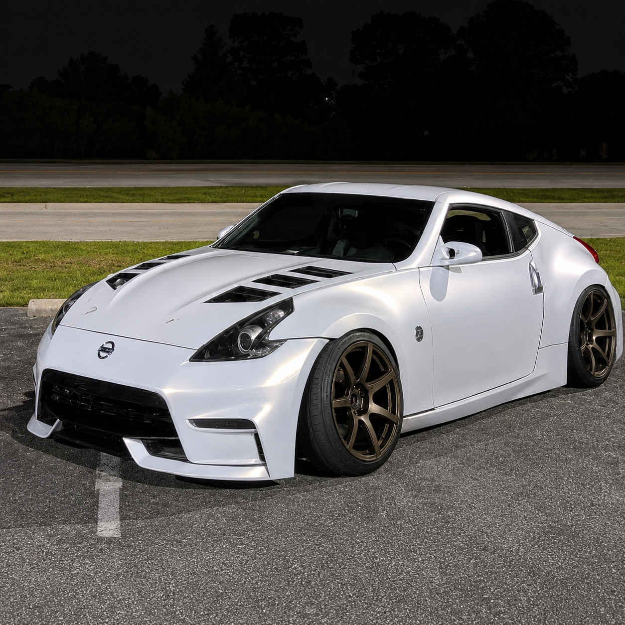 KBD Body Kits Nismo V2 Style Polyurethane Front Bumper For Nissan 370Z 2009-2020